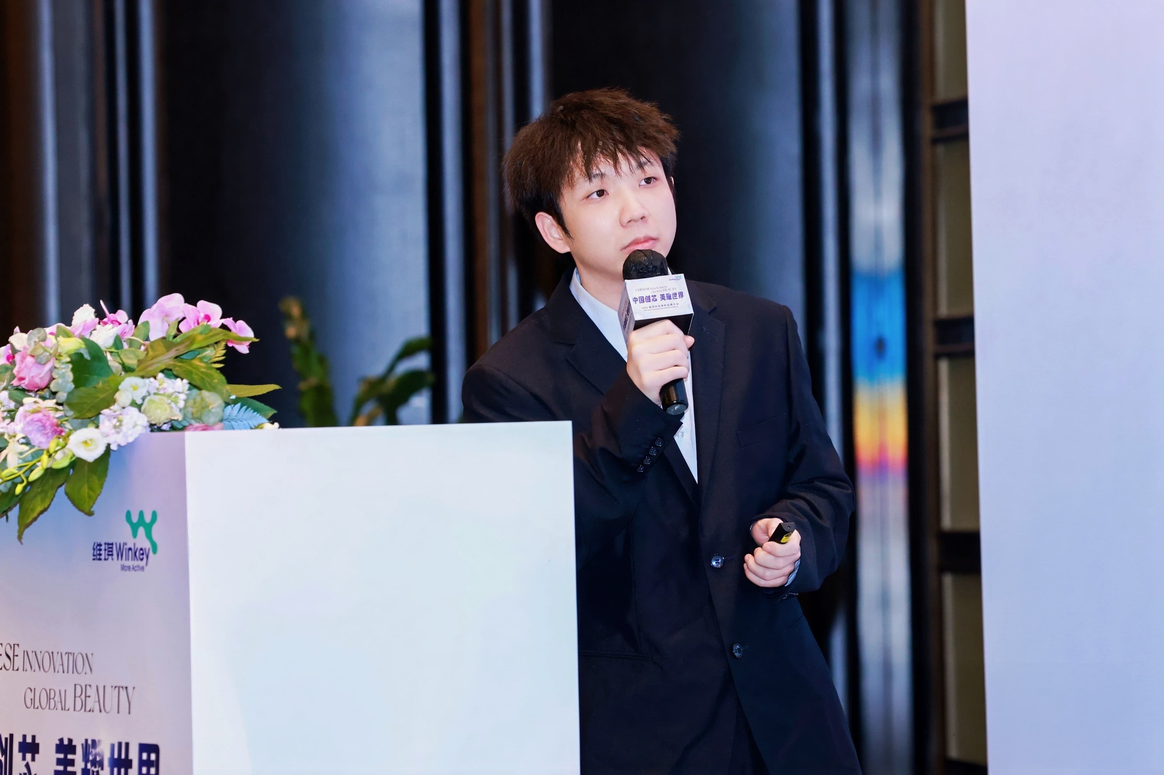 何小宇.jpg