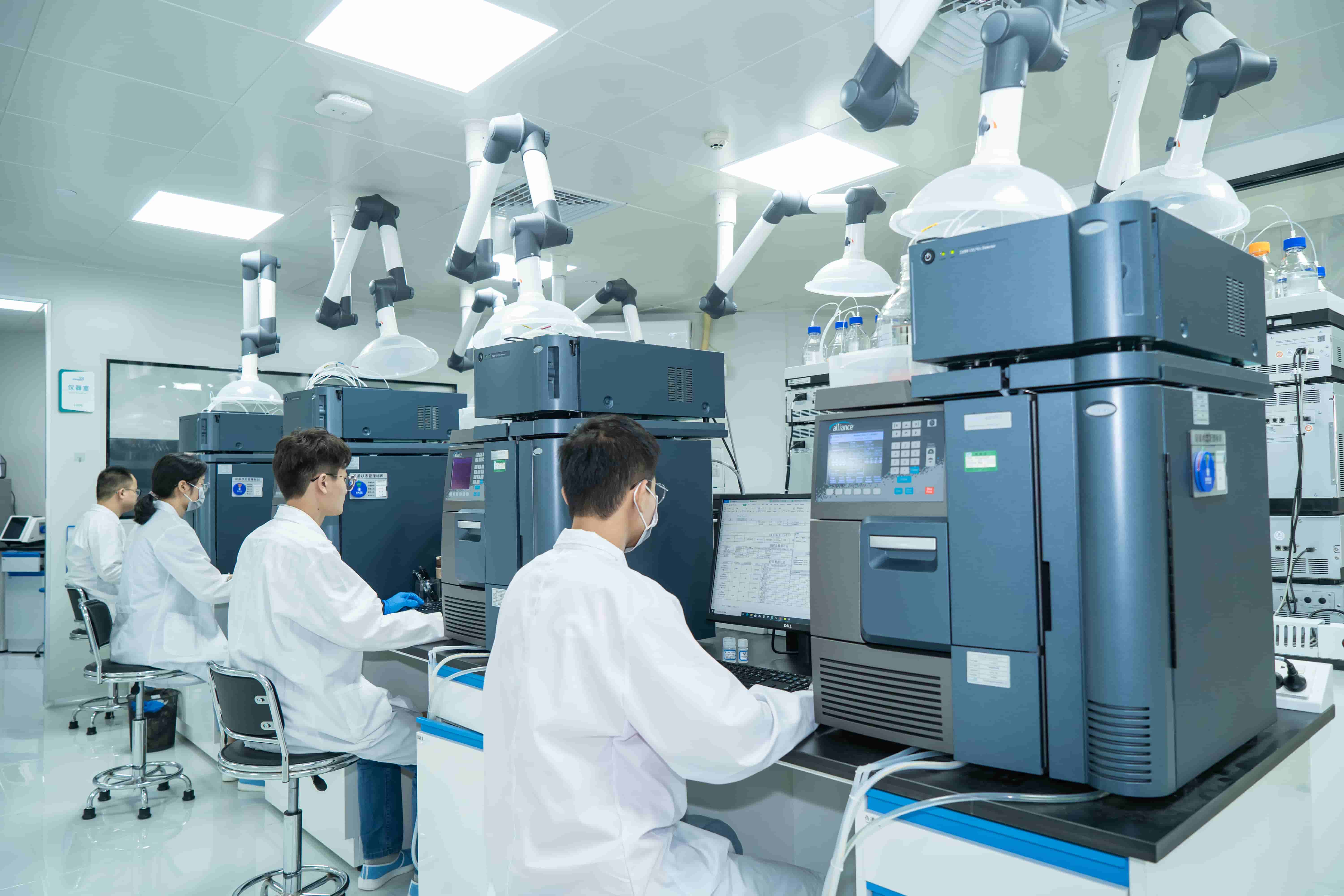 维琪实验室照片 .jpg 维琪实验室照片 .jpg